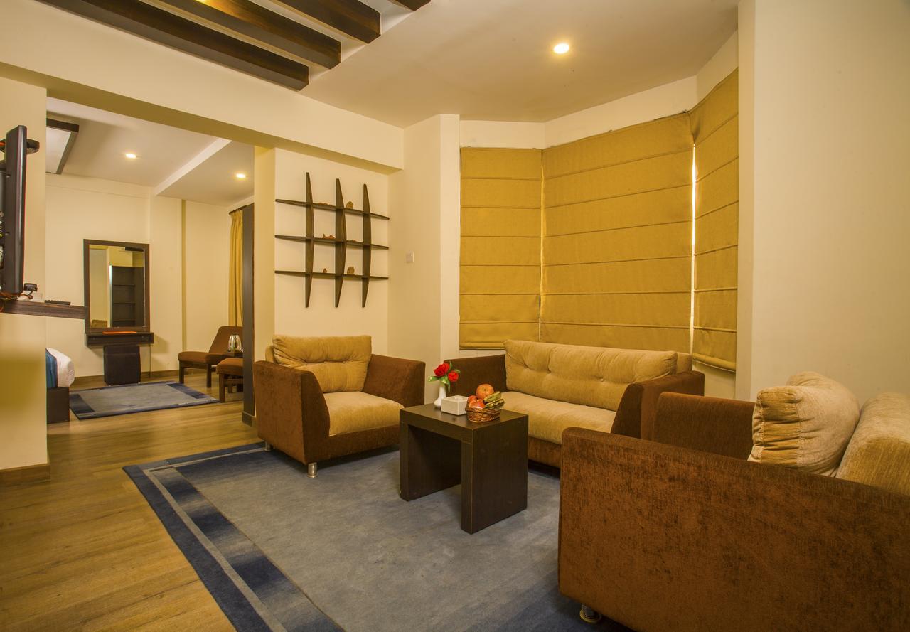 Gaju Suite Hotel Kathmandu Esterno foto