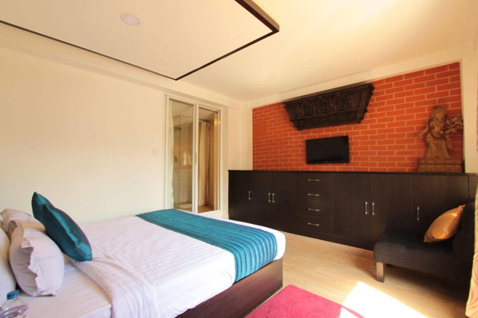 Gaju Suite Hotel Kathmandu Esterno foto