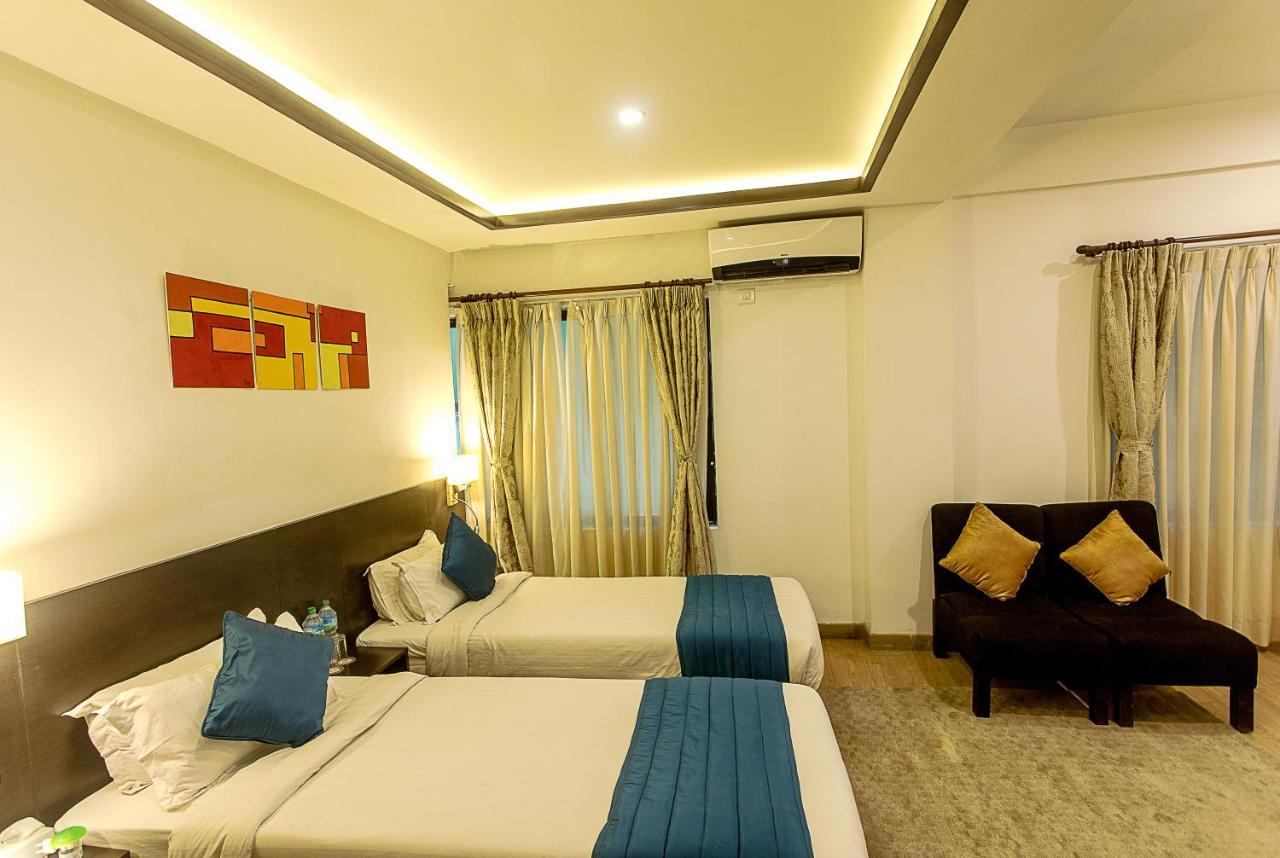 Gaju Suite Hotel Kathmandu Esterno foto