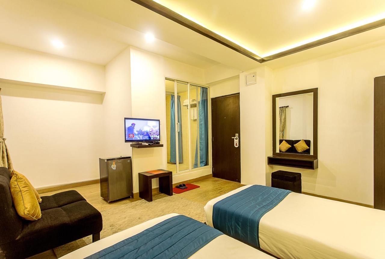 Gaju Suite Hotel Kathmandu Esterno foto
